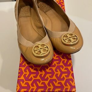 Size 6, Tory Burch flats